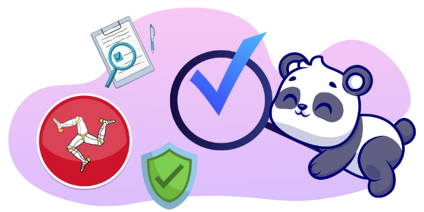 Ein Panda-Cartoon-Charakter schläft entspannt, umgeben von Symbolen für Sicherheit und Zustimmung, einschließlich der Isle of Man Flagge, einer Checkliste, einem Vergrößerungsglas und einem Schild mit einem Häkchen.